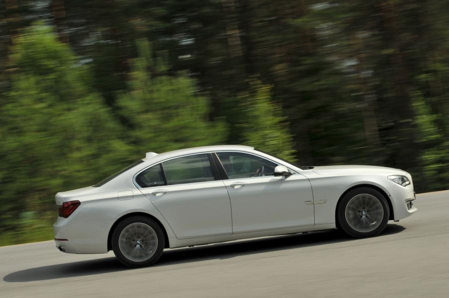  BMW 7-Series 2013 года  (фото 95 из 123)
